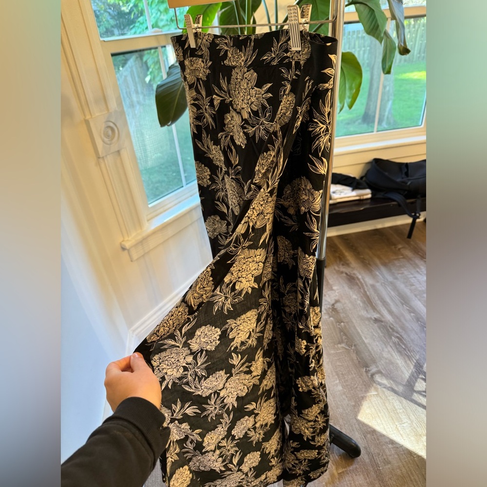 High waist skirt w leg slit opening